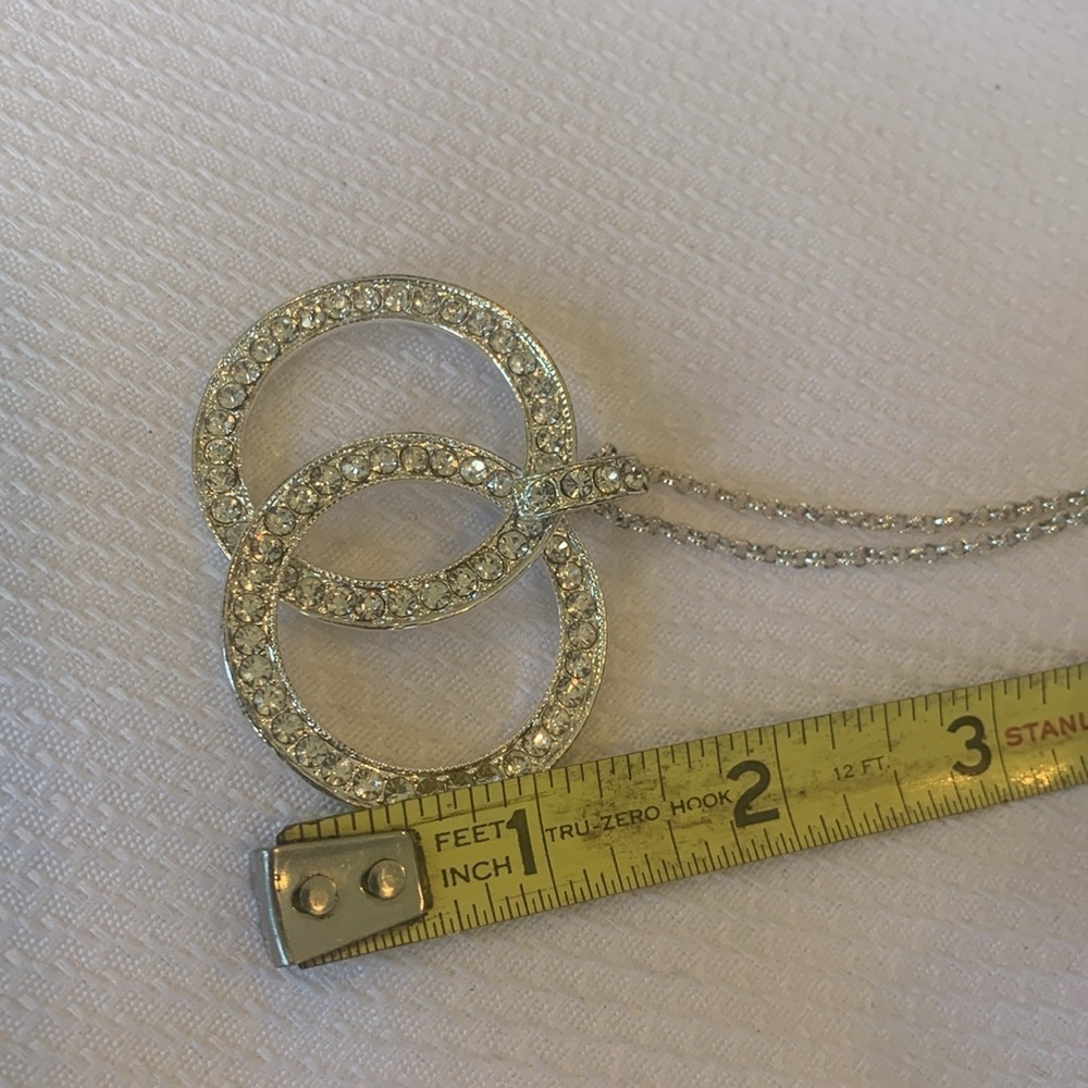 Liz Claiborne CZ Interlocked Circles Silver Tone Long Pendant Necklace - Picture 4 of 5